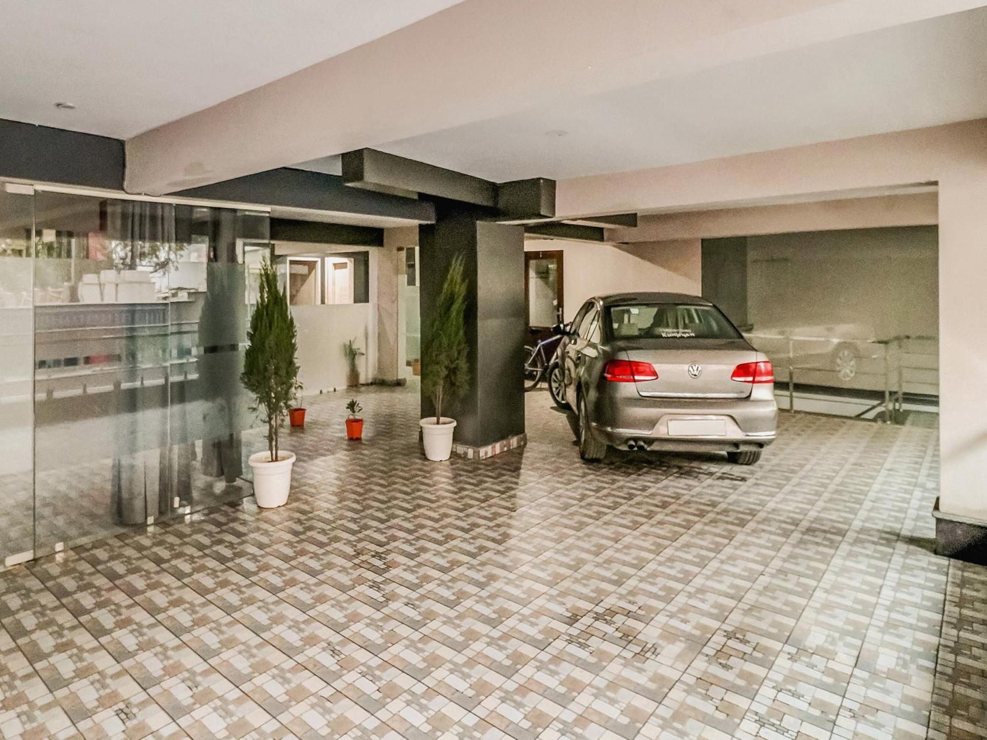 Townhouse Skylight Near Medanta Hospital Hotel Gurgaon Ngoại thất bức ảnh